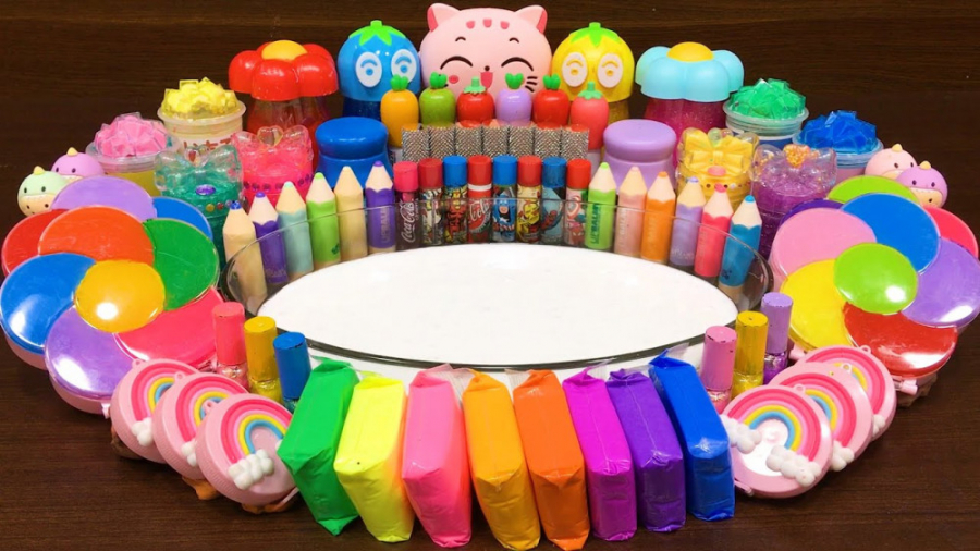 مخلوط اسلایمهای رنگی و میکاپ