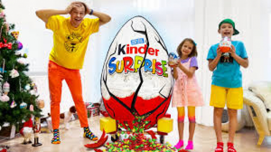 کتی و مکس  شکستن تخم مرغ شانسی...