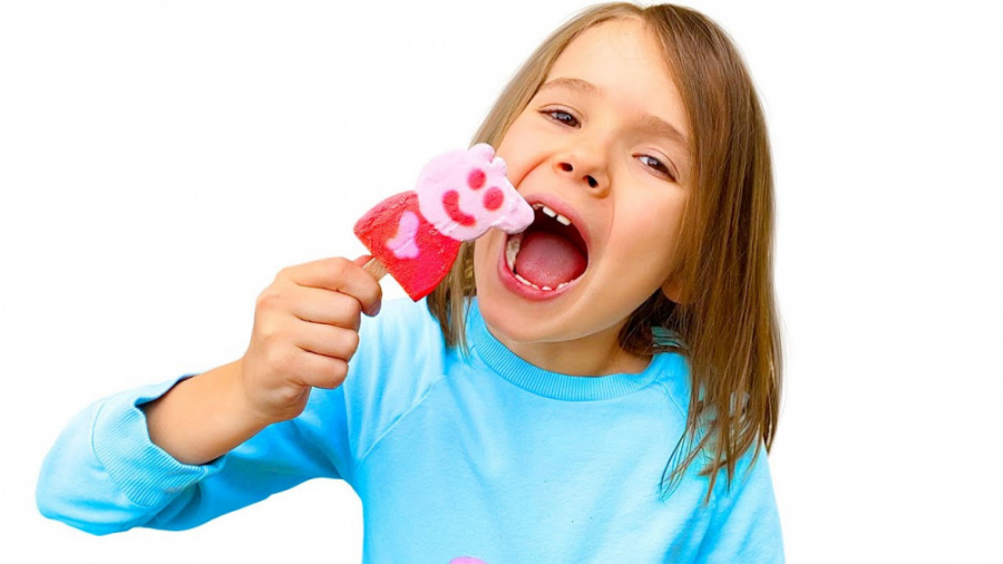 مکس و کتی نمی توانند بستنی شان...