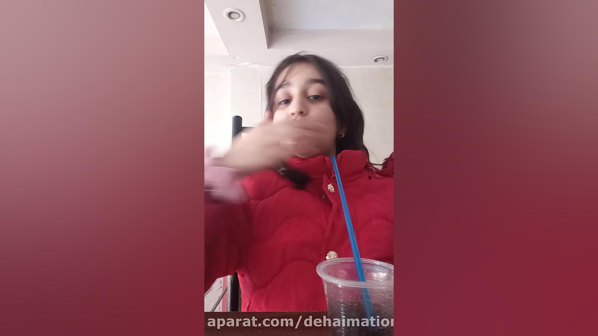 چالش اسمر خوردن ساندویچ با (آی...