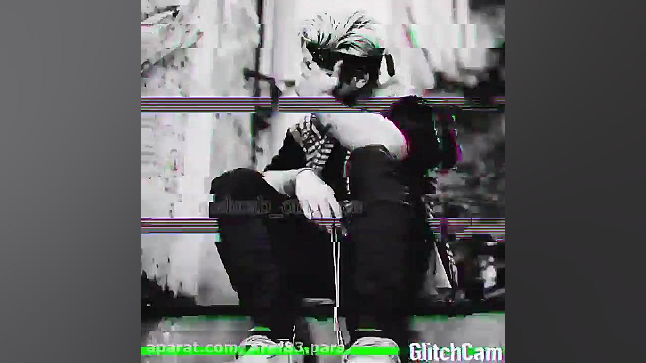 قلبمو تو چشم شهر ی عشق دست و پ...