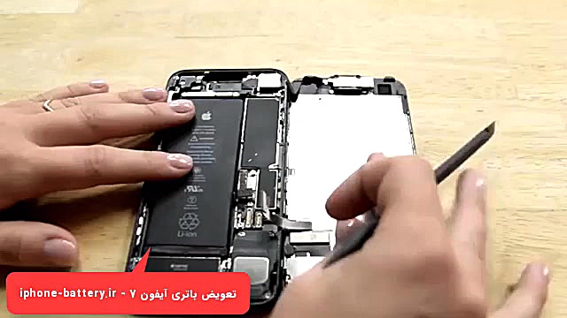 آموزش تصویری تعویض باتری آیفون...