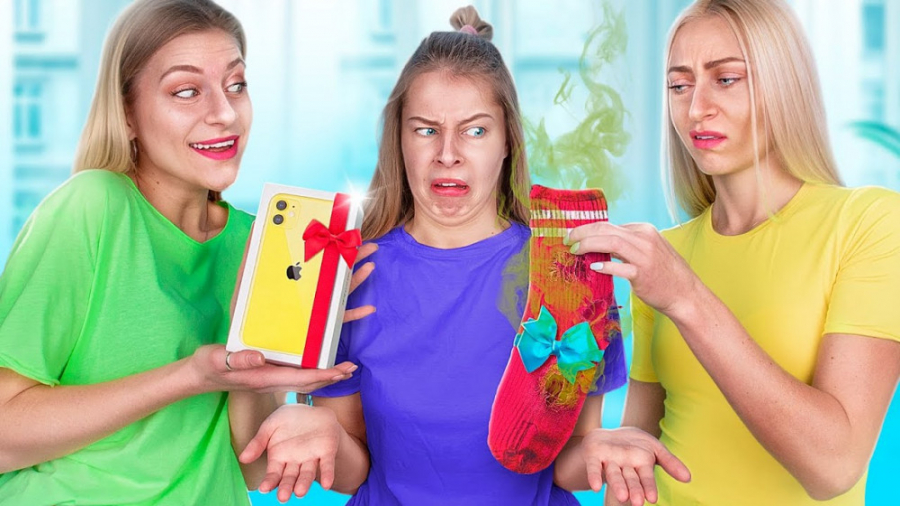 دوست قلابی در مقابل دوست واقعی...