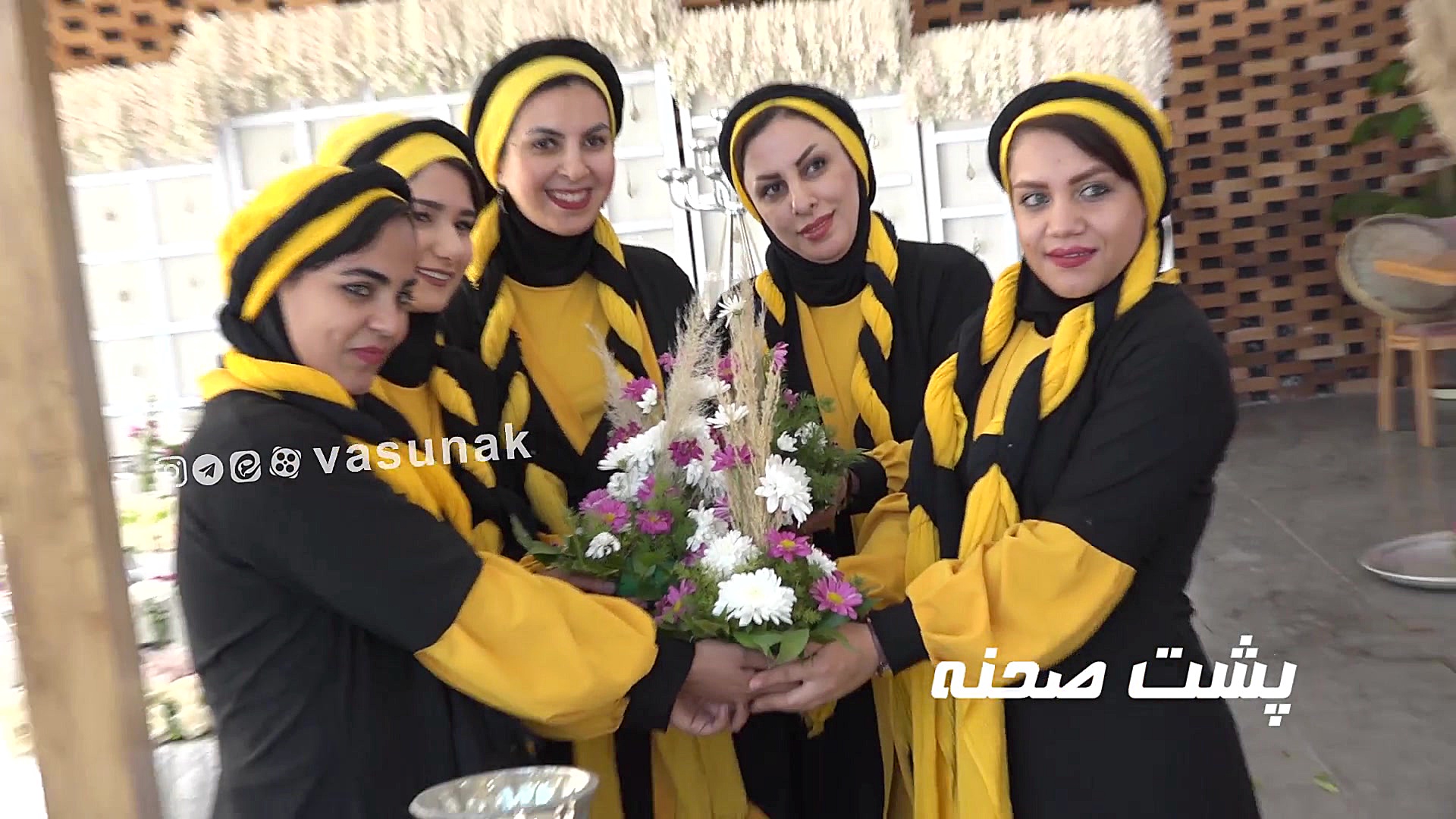 پشت صحنه  تمرین