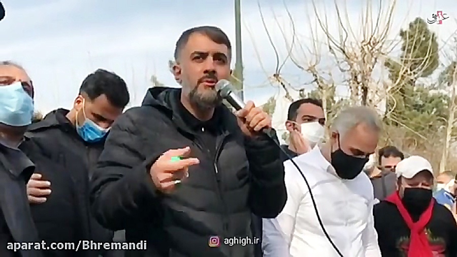 مداحی پویانفر در خاکسپاری مرحو...