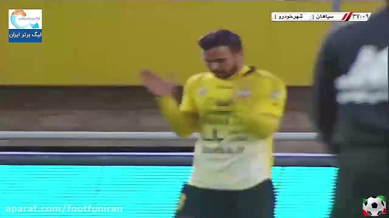 خلاصه بازی سپاهان 1 شهرخودرو 3...