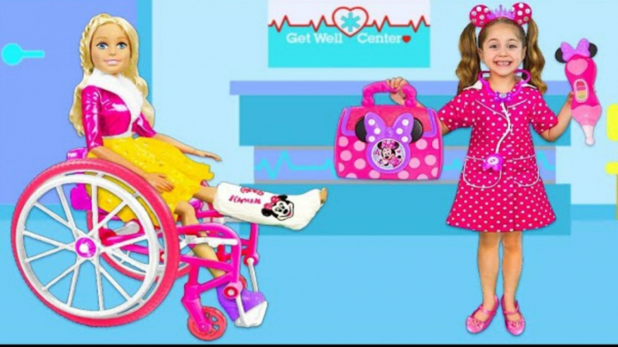 دکتر آنیتا باربی و اسب شاخ دار...