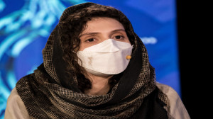 گفتگوی کافه آپارات با هاتف علی...