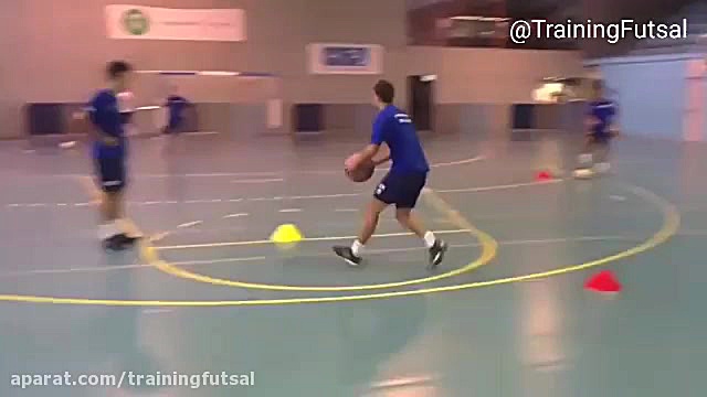 بدنسازی فوتسال همراه با توپ و...