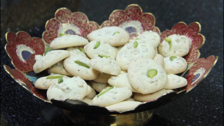 آموزش شیرینی گردویی