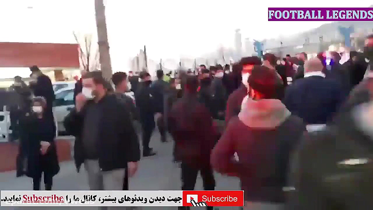 حواشی حضور علی کریمی و هوادارا...