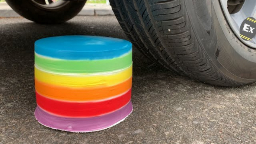 خرد کردن چیزهای ترد و نرم با م...