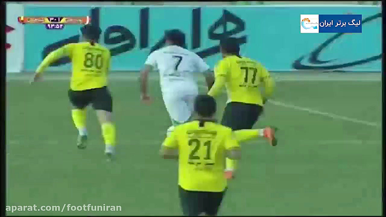 گل سوم سپاهان به ذوب آهن توسط...