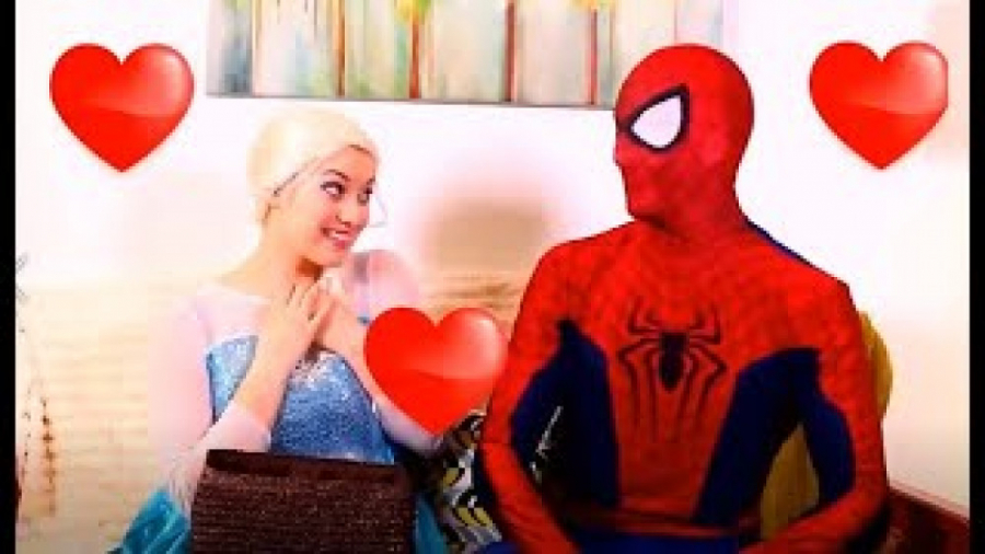 نمایش السا  مردعنکبوتی