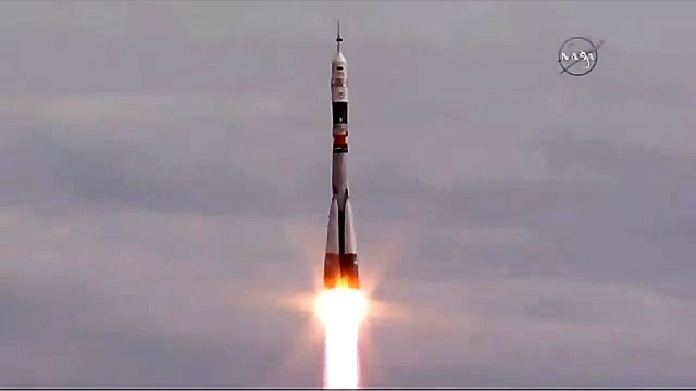 پرتاب خدمه جدید به ایستگاه فضا...