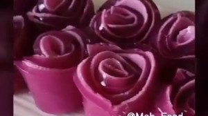 ژله رولی گل رز