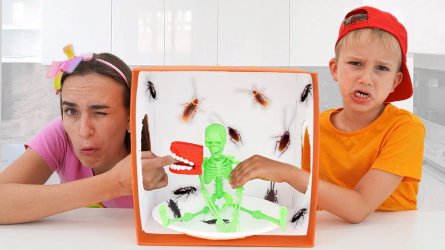 کمد اسباب بازی های مخفی و معما...