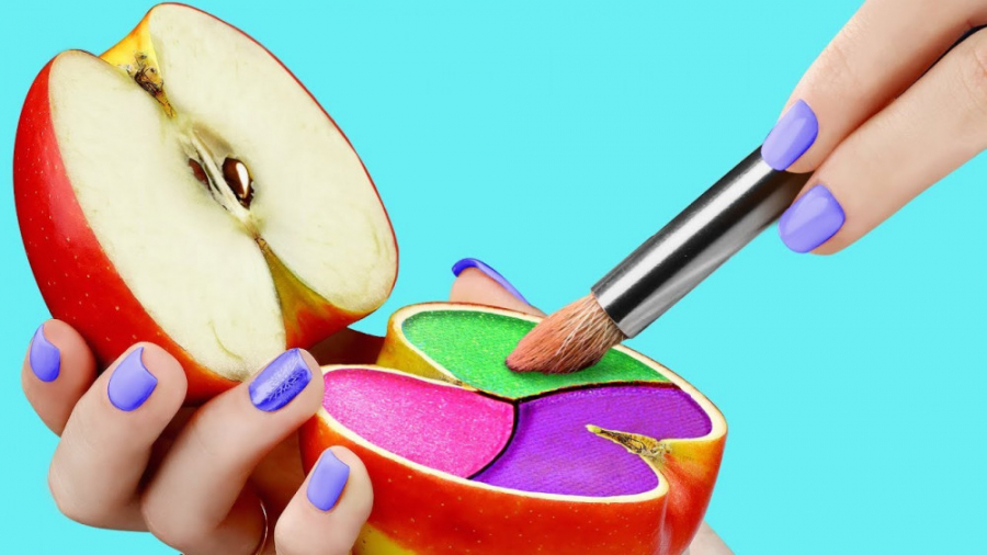 17 روش عجیب برای میکاپ یواشکی...