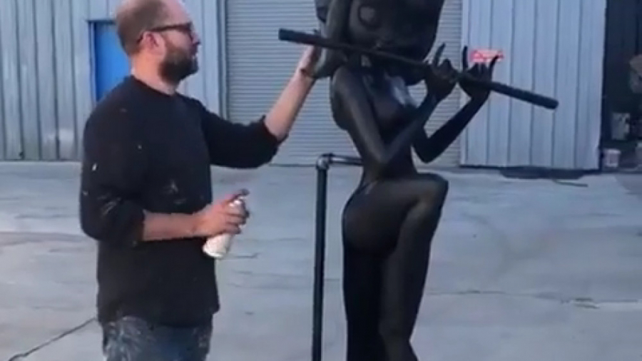 مجسمه ی ریناروژ