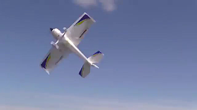 هواپیمای الکتریکی EXTRA300