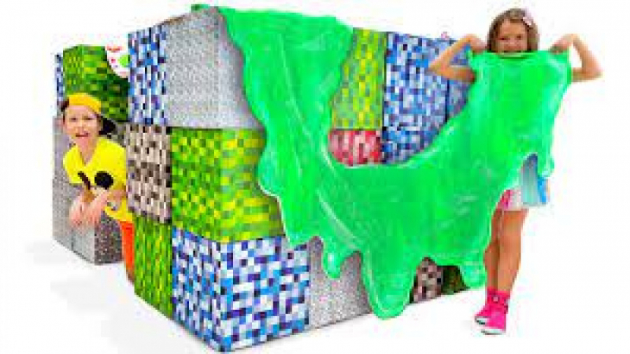 مکس و کتی  ساخت خانه بزرگ با ب...