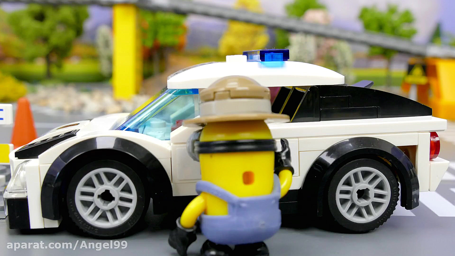 ماشین بازی قسمت 122  لگو پلیس...