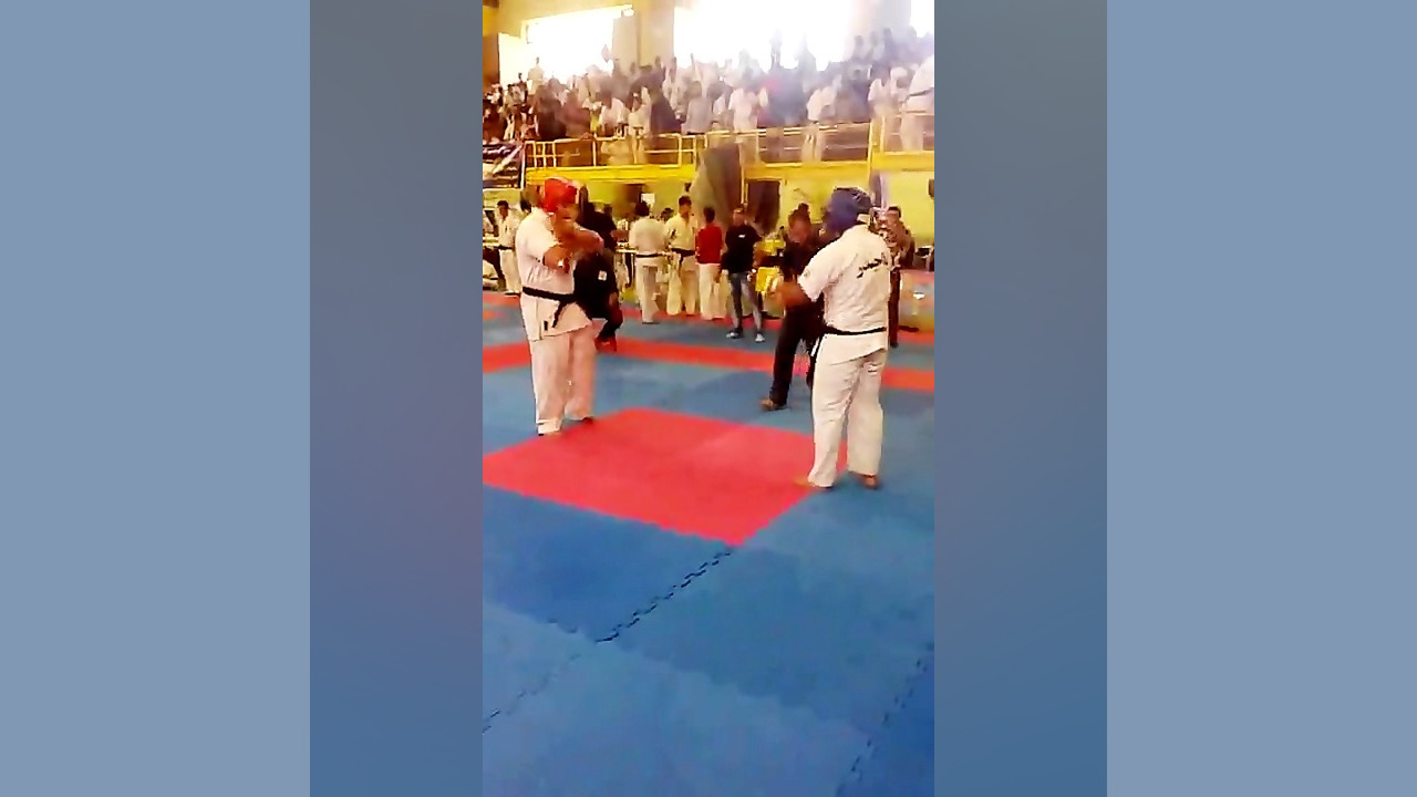 مسابقات قهرمانی کیوکوشین کارات...