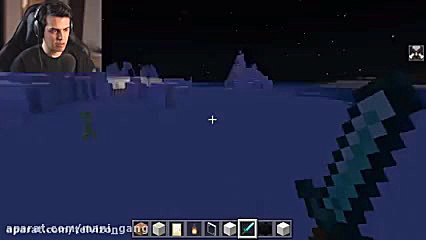 آریا کئوکسر و ماینکرافت آنلاین