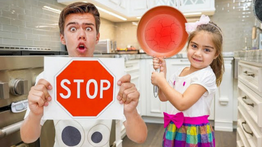 میا و آرتم : آموزش قوانین رفتا...