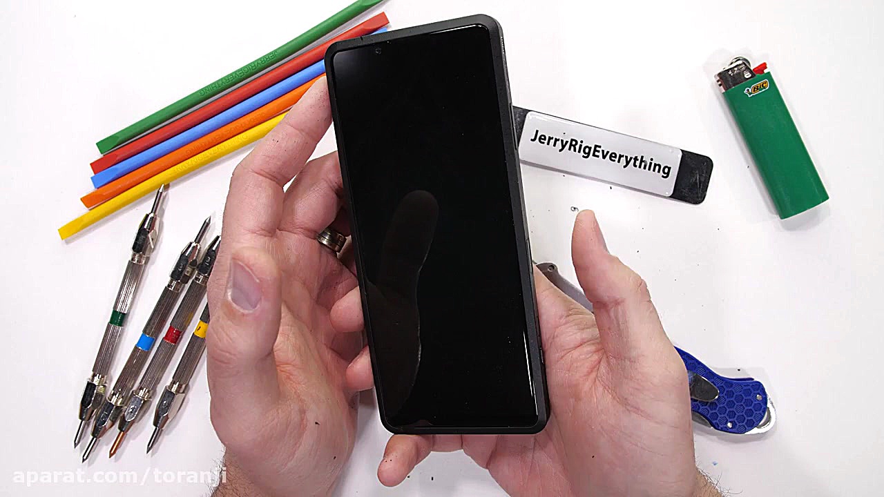 تست مقاومت اکسپریا پرو سونی را...