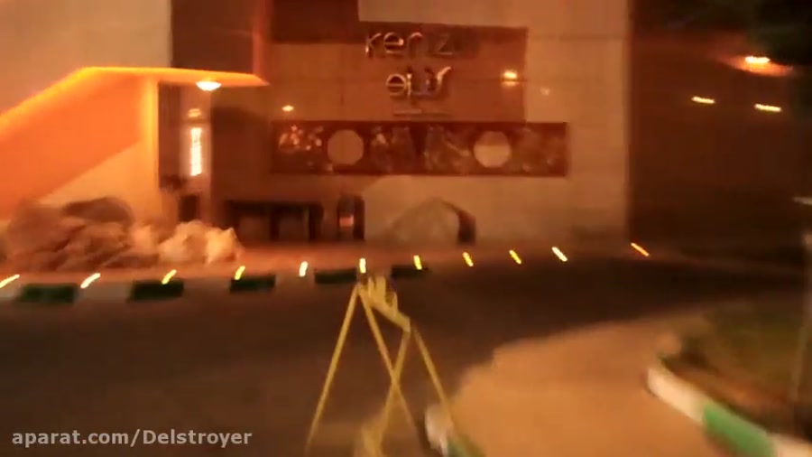 سکشات از هتل اخراجمون کردن