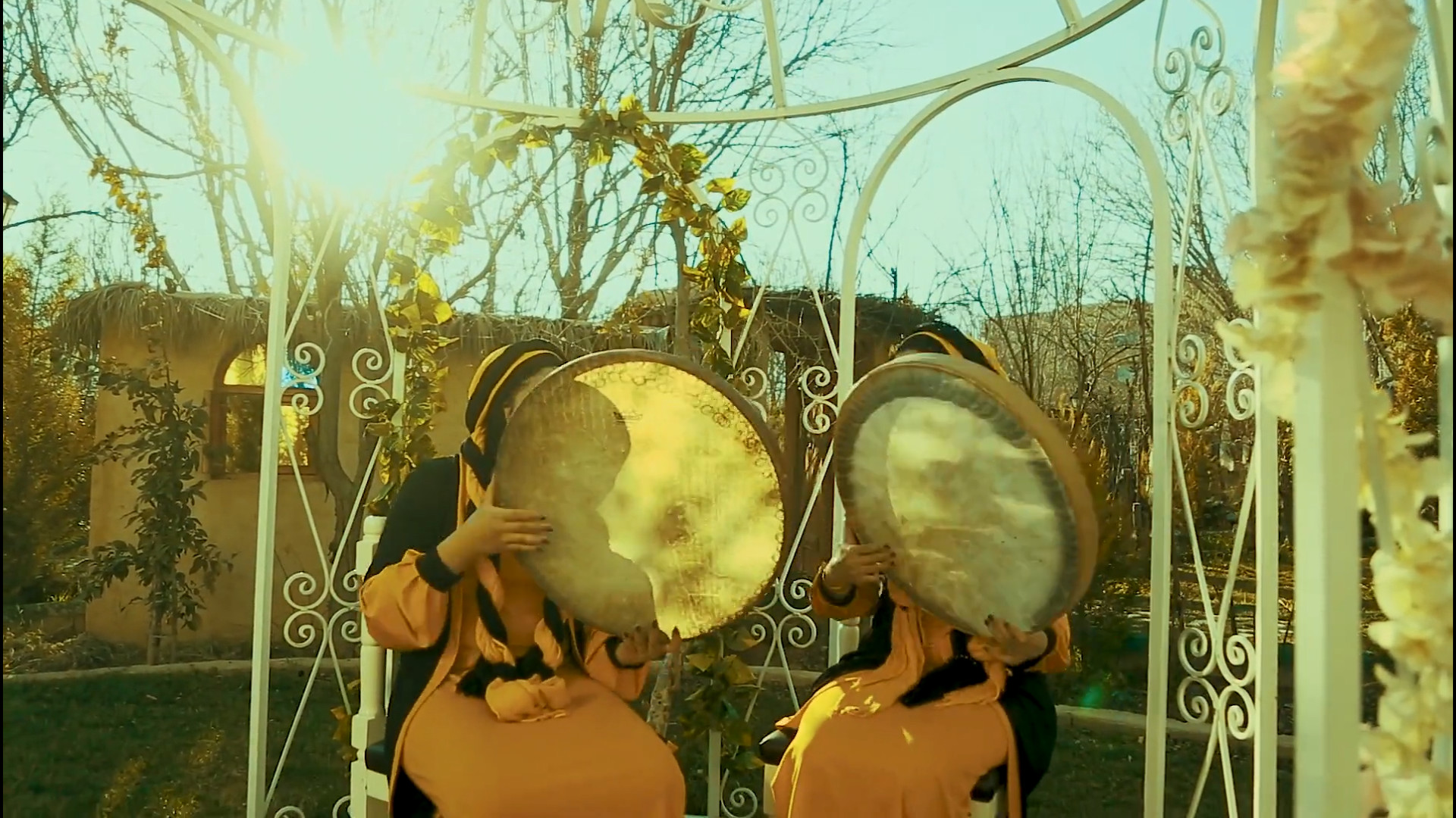 بداهه نوازی دف  دختران شیراز