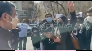 درد و دل زن جوان با احمدی نژاد