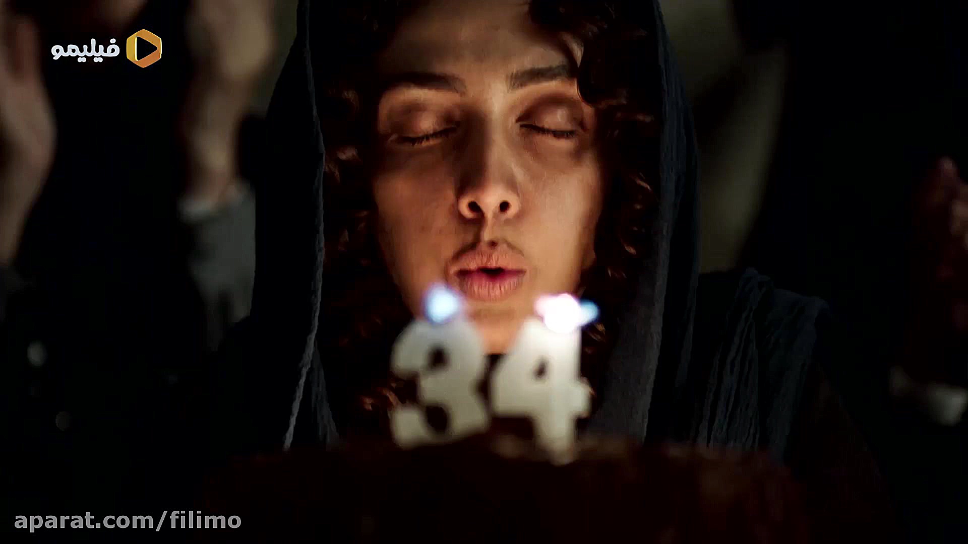 اکران آنلاین فیلم سینمایی زیر...