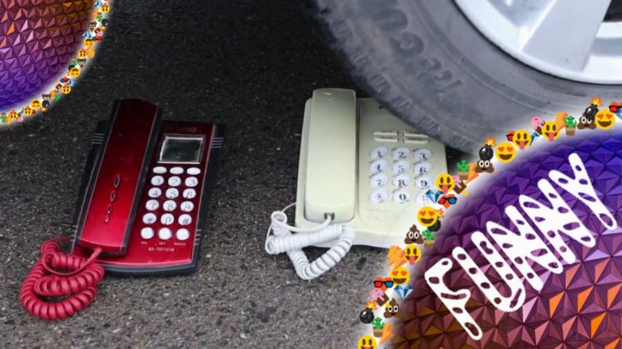 رد شدن از روی تلفن ها با ماشین...