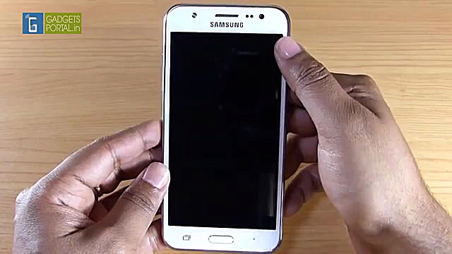 نقد و بررسی گوشی Samsung Galex...