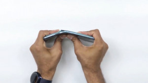 تست مقاومت ردمی نوت ۱۰ شیائومی