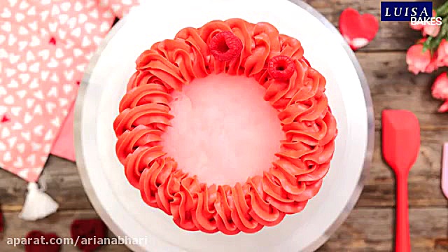 طرز تهیه کیک ساده و عاشقانه