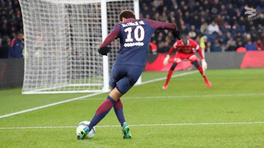 وقتی پاس گل از خود گل، زیبا تر...