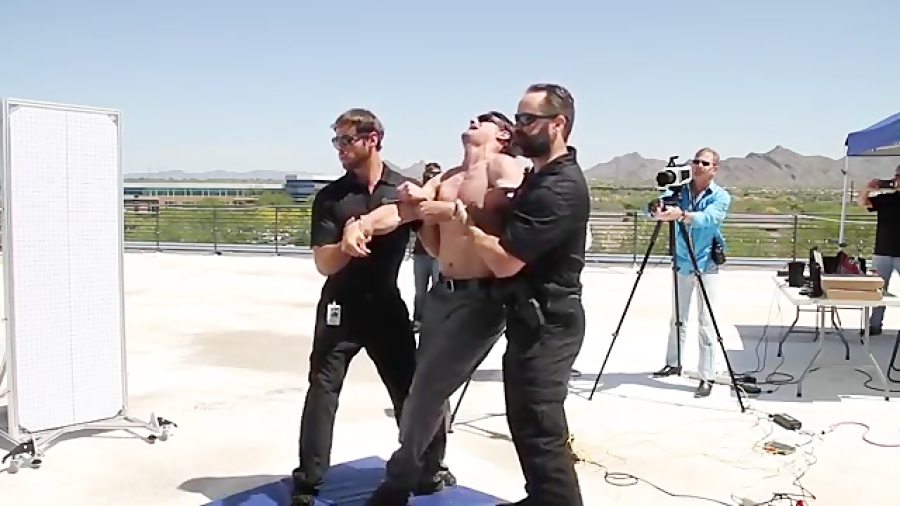 تست و فیلم برداری شوکر پلیس و...