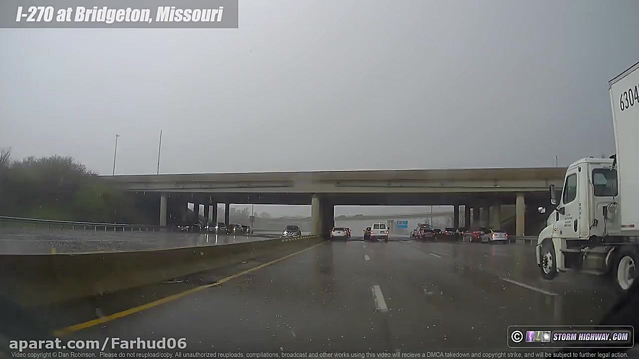 رعد و برق ترسناک در St. Louis...