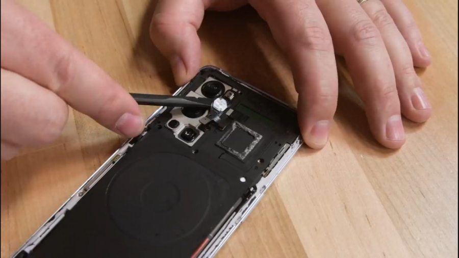 کالبد شکافی وان پلاس 9 پرو