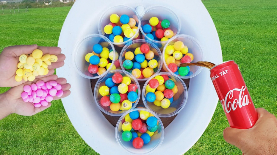 بازی و سرگرمی با نوشابه های گا...