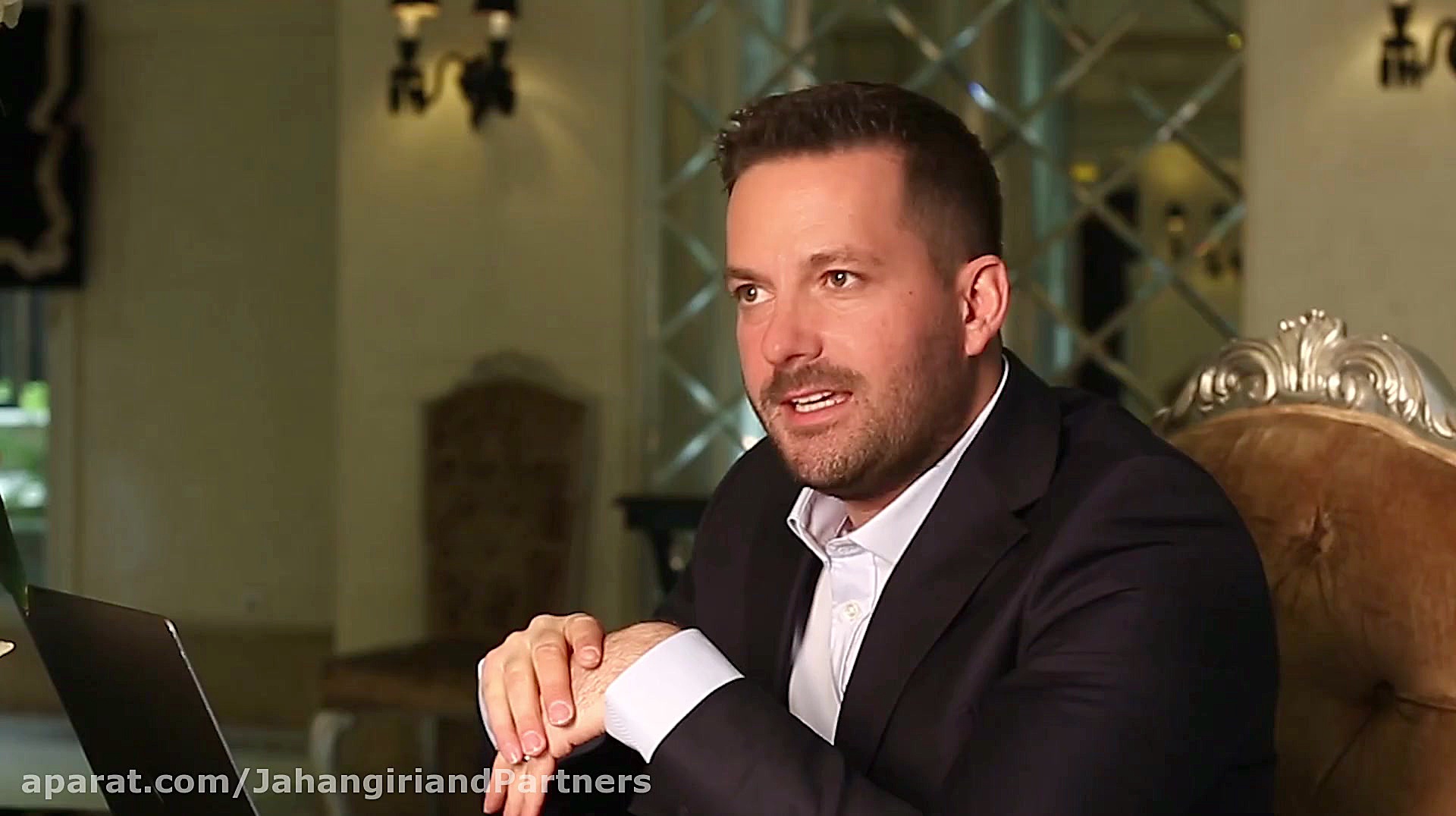 فیلم شرکت  مدیر عامل شرکت دیوی...