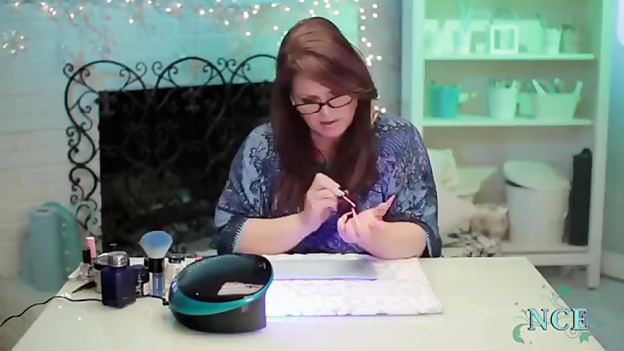 طراحی ناخن طرح دشنه توری