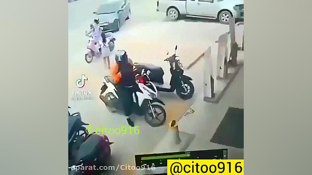 کلیپ خنده دار .... مردم از خند...