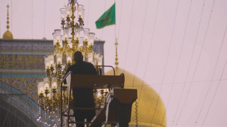 تنظیف حرم امام رضا (ع) در آستا...