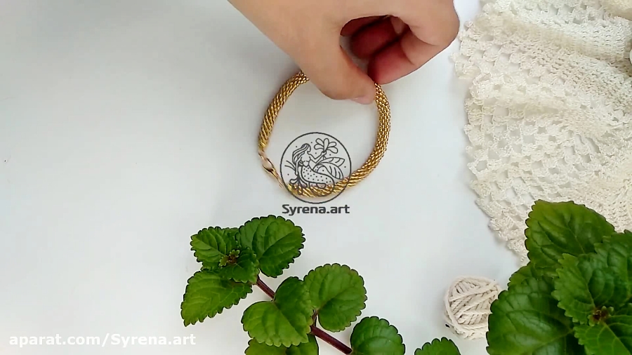 نمونه دستبند قلاببافی شده با م...