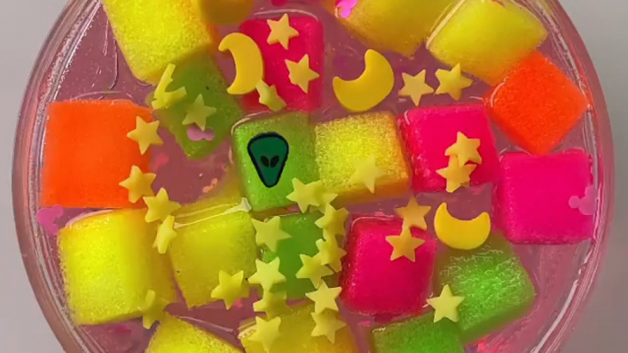 اسلایم شفاف خیلی کیوت :)