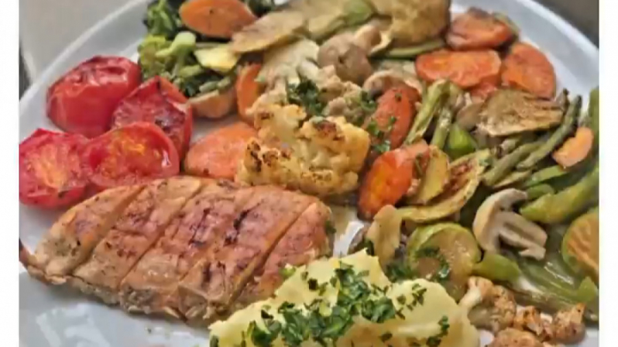 غذای رژیمی خوشمزه.بشقاب گریل
